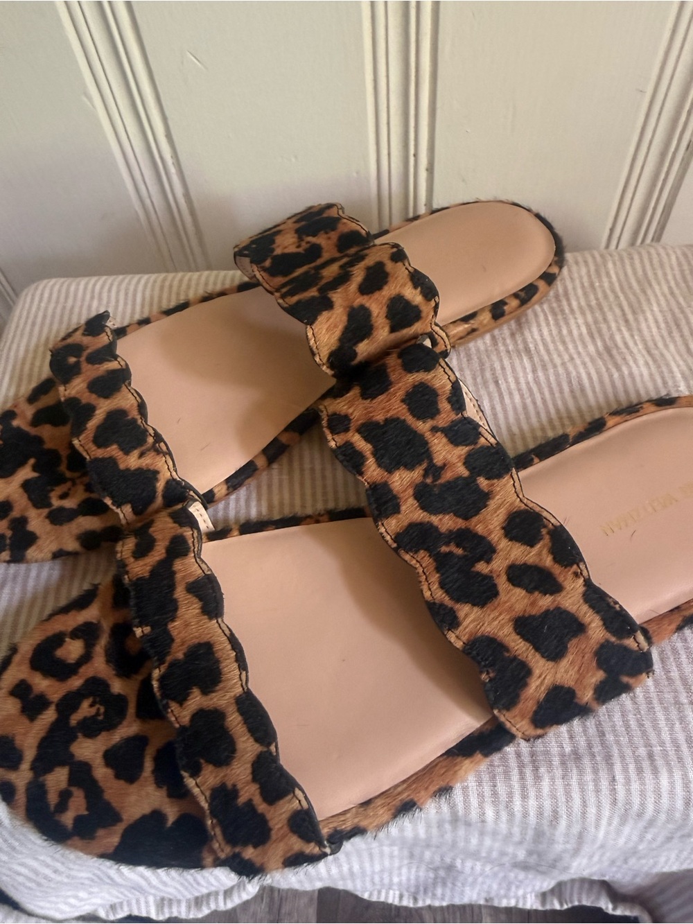 Stuart Weitzman Santorini calf hair Leopard Print Women's Slide Sandals NEW - Picture 4 of 7
